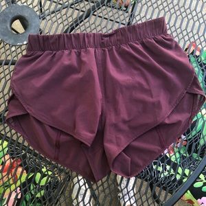 lululemon shorts size 4